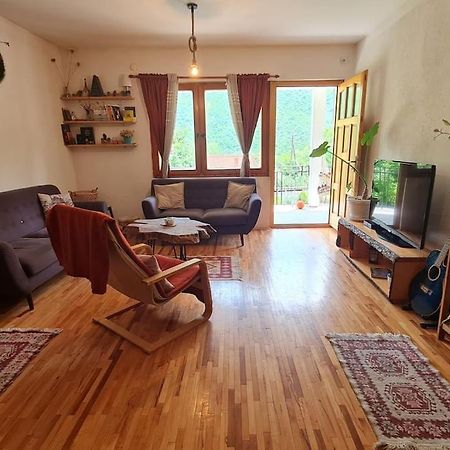 Villa Ilis House Matka Skopje Esterno foto