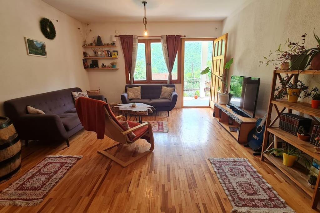 Villa Ilis House Matka Skopje Esterno foto